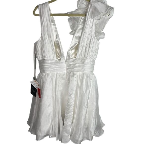 Ieena Mac Duggal Sz 6 White Ruffle Shoulder Empire Waist Deep V-Neck Dress 48952 - Picture 7 of 9